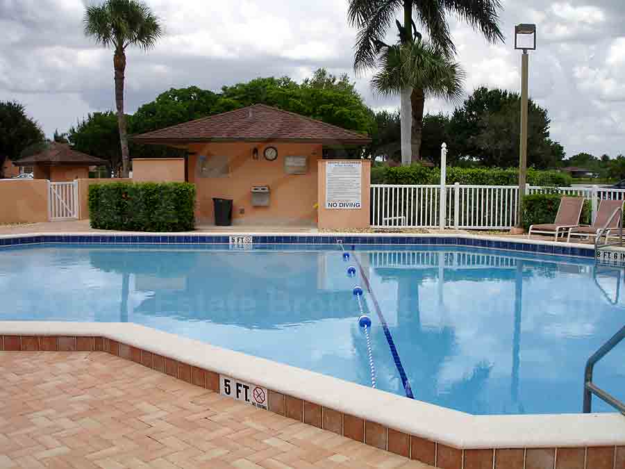 Tropic Schooner Community Pool